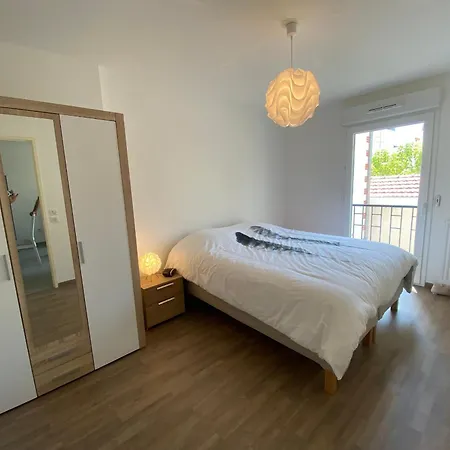 Lägenhet Bel T3 Moderne Avec Parking En Centre - Fr-1-374-229 Arcachon