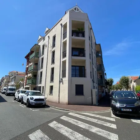 Bel T3 Moderne Avec Parking En Centre - Fr-1-374-229 Lägenhet Arcachon